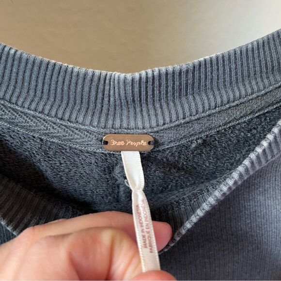 Free People Women's Small Sweater. - Picture 2 of 7